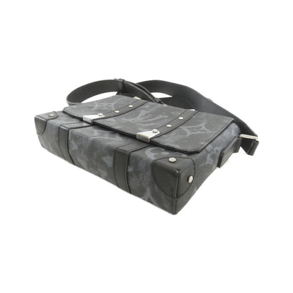 Louis Vuitton Monogram Pastel Noir Trunk Messenger — view 3