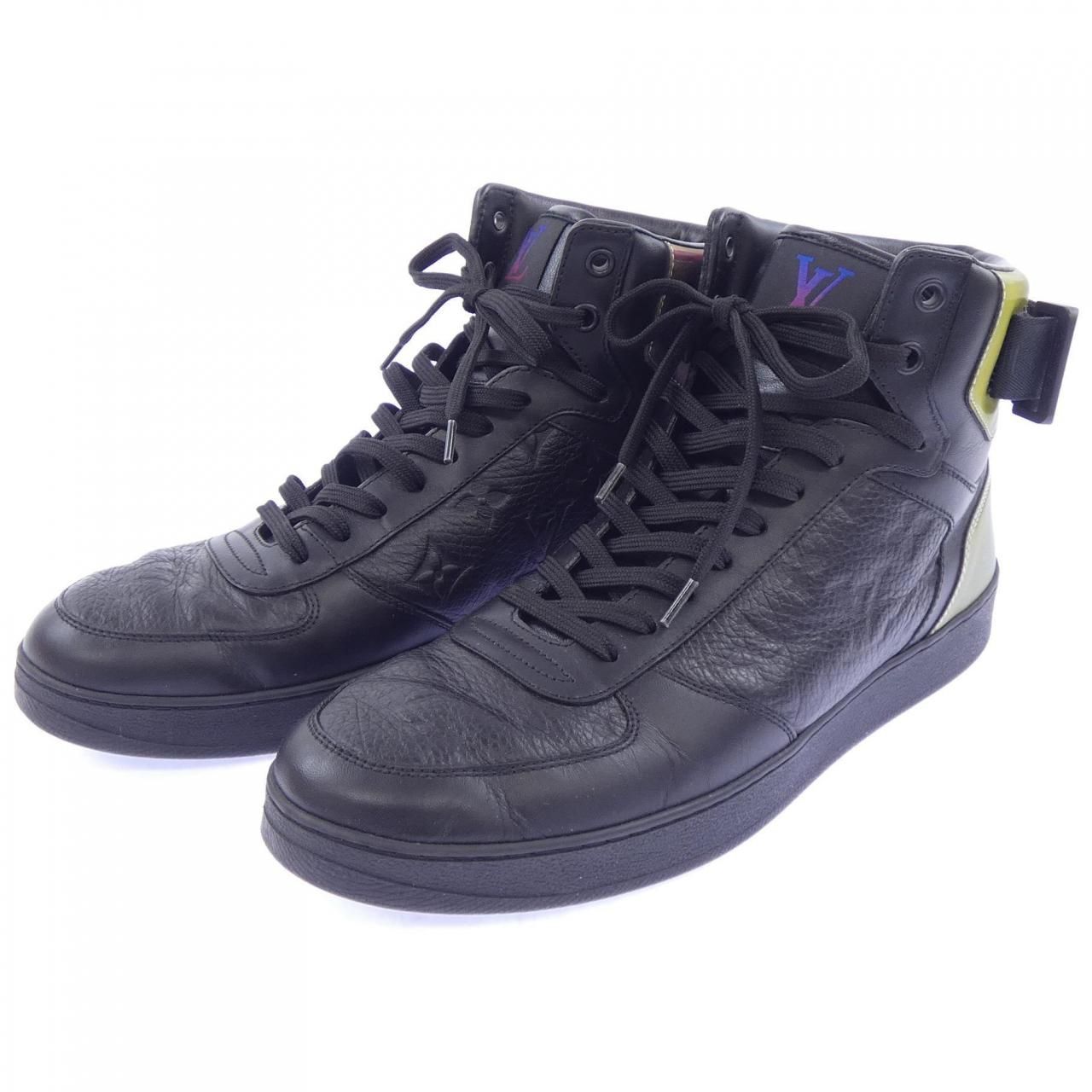 Louis Vuitton Rivoli Line Sneakers — view 3