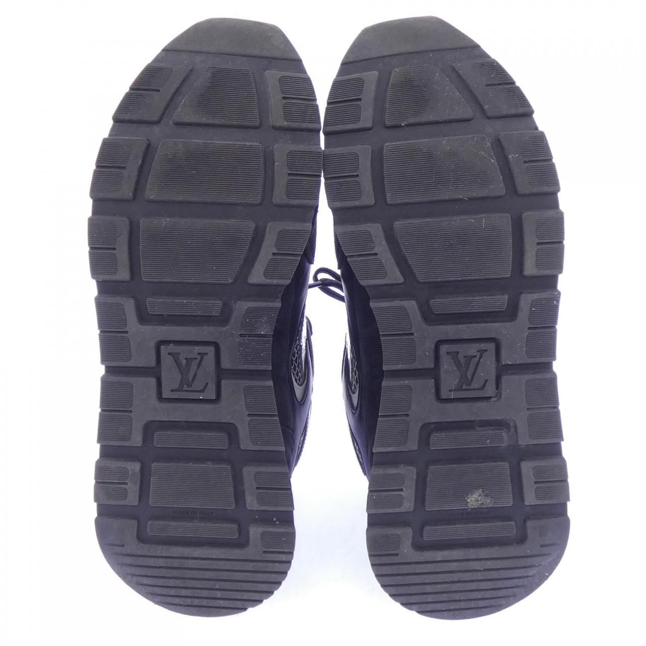Louis Vuitton Run Away Line Sneakers — view 4