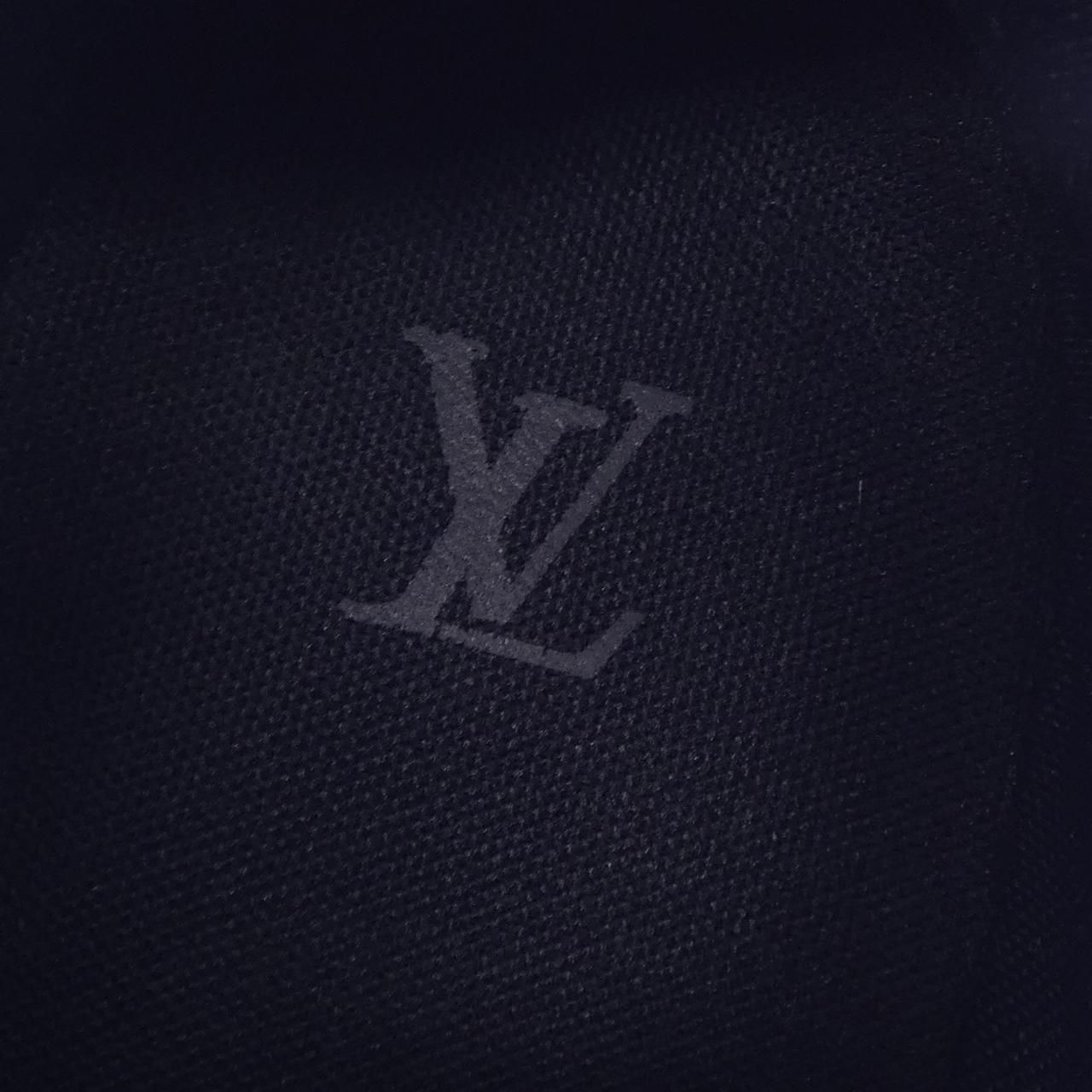 Louis Vuitton Run Away Line Sneakers — view 6