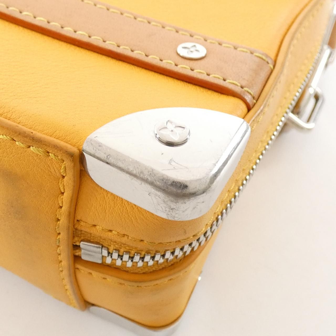Louis Vuitton Handle Soft Trunk — view 3