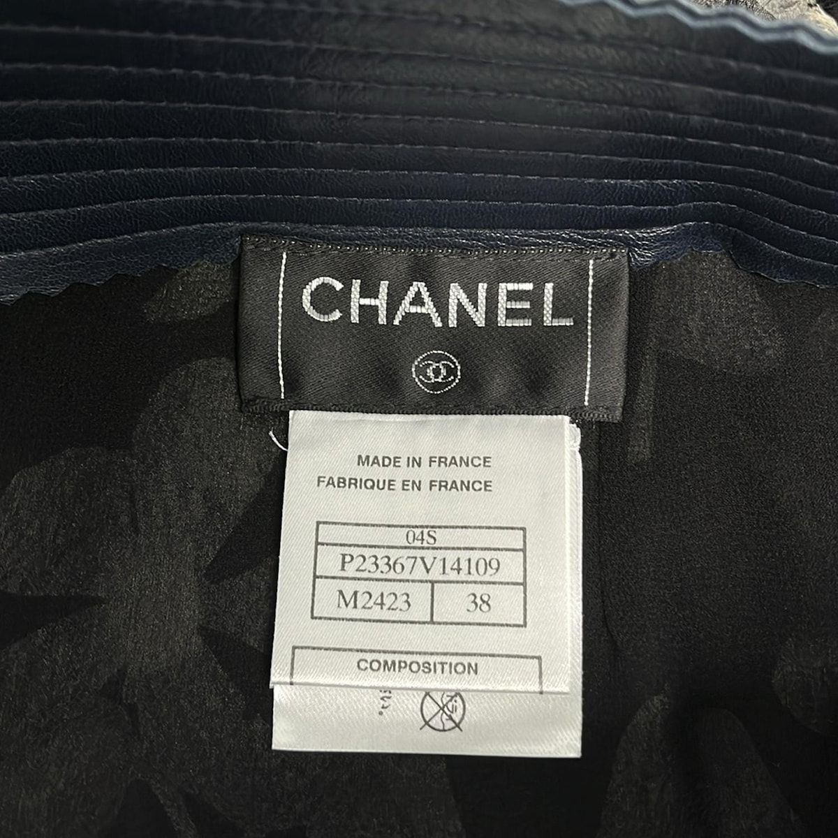 Chanel Skirt 38 M Black Ivory Dark Navy Silk Floral Frill CC Logo — view 3