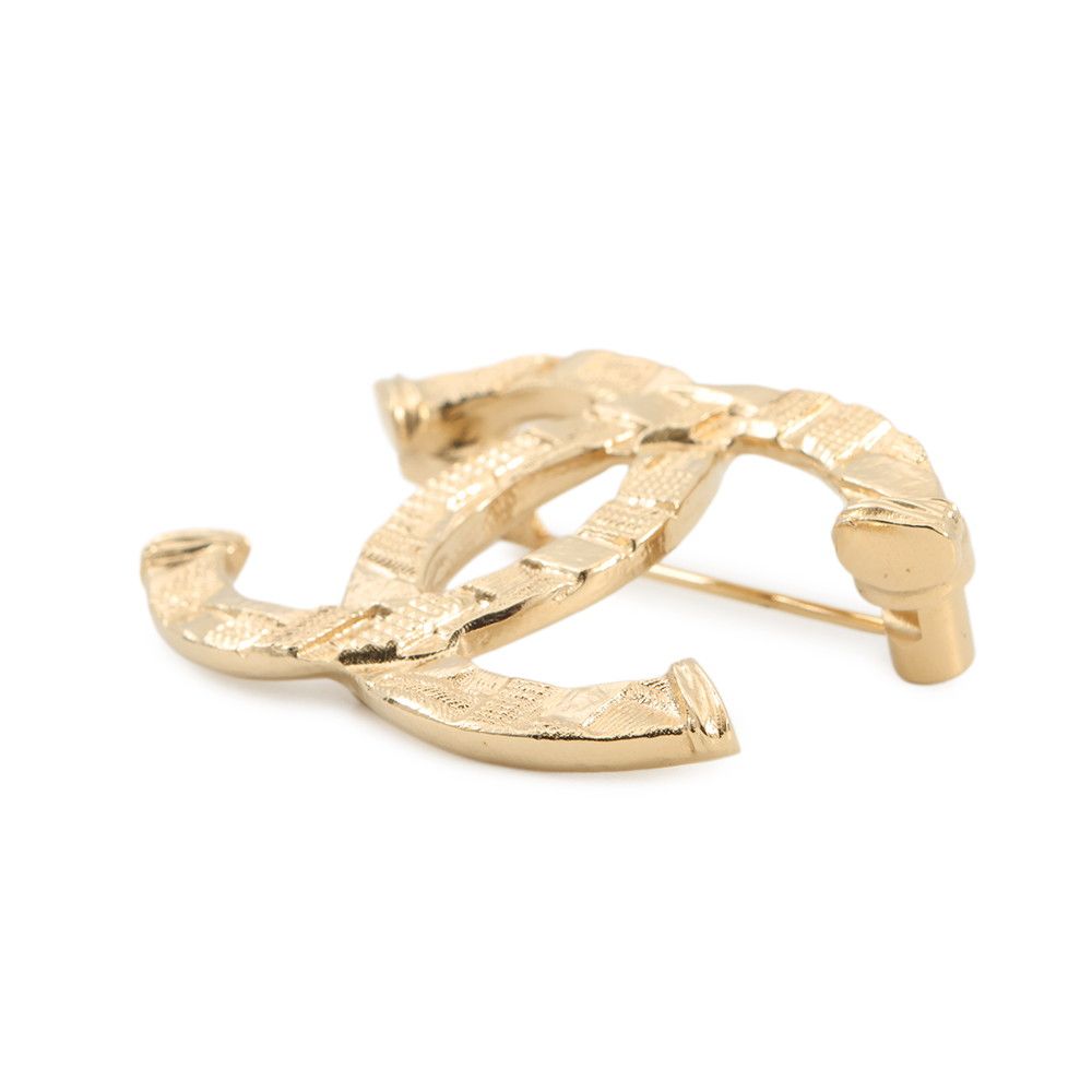 Chanel Brooch CC Logo Tweed Style Cahnel — view 2