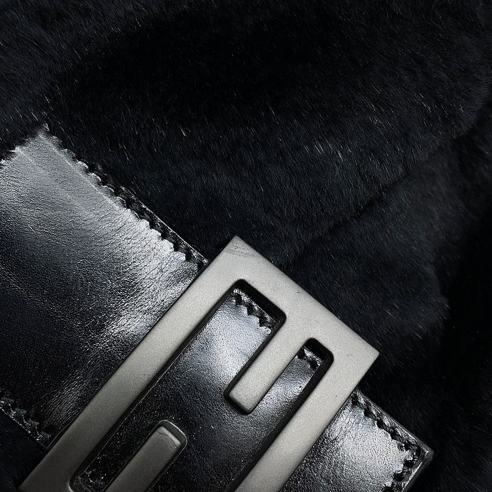 Fendi Mamma Bucket Shoulder Bag Black — view 7