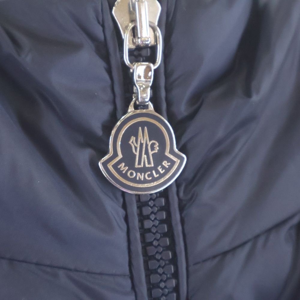 Moncler Gilet Hem Ruffle Different Jacket — view 6