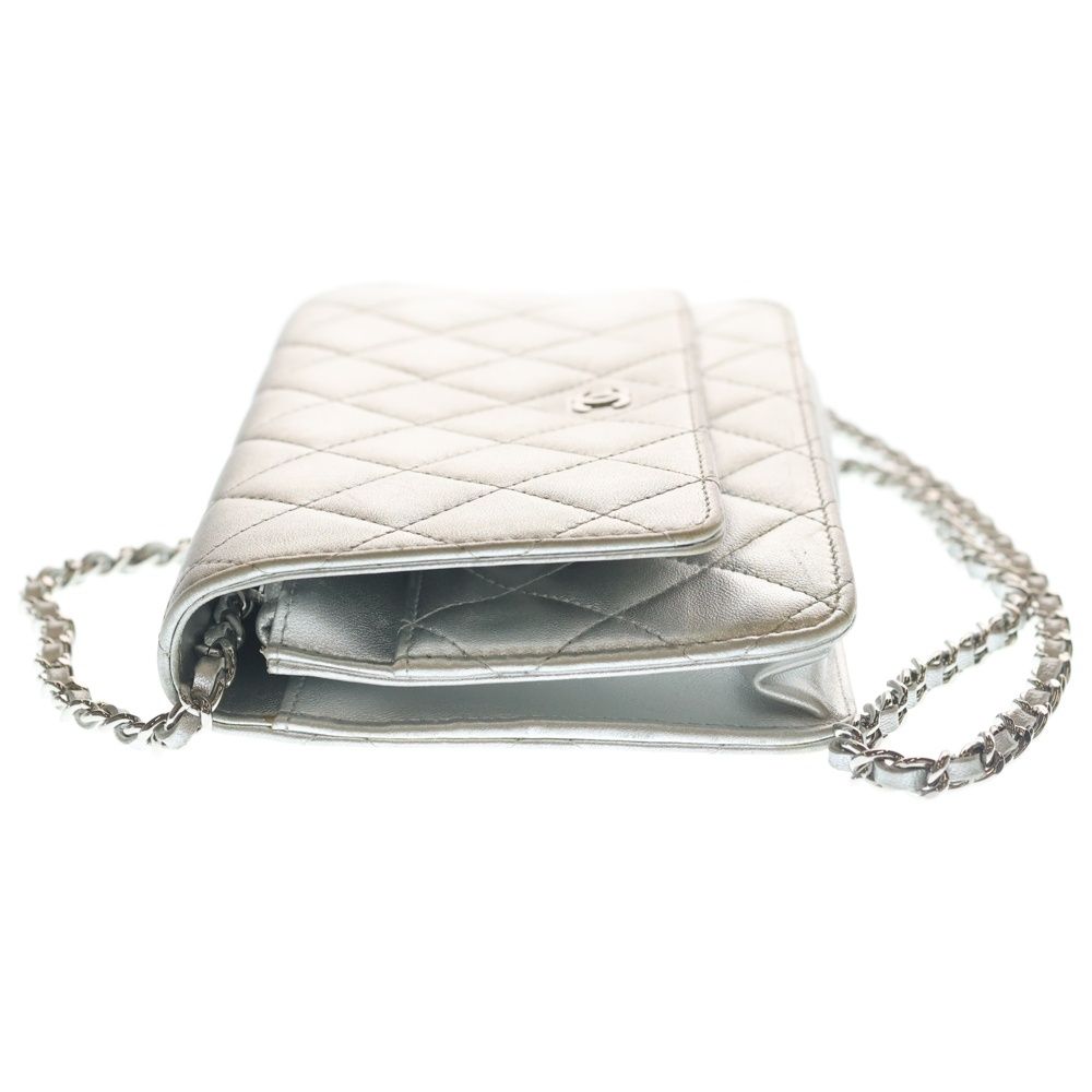 Chanel Quilted Chain Wallet Shoulder Bag Silver Lambskin — view 3