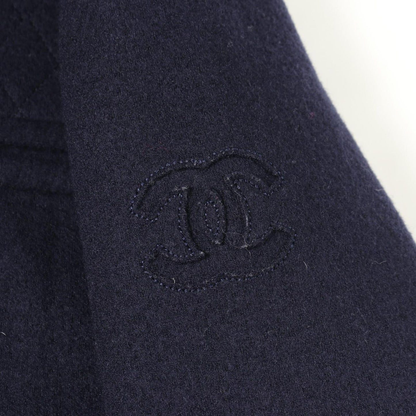 Chanel CC Logo Jacket Navy Wool — view 9