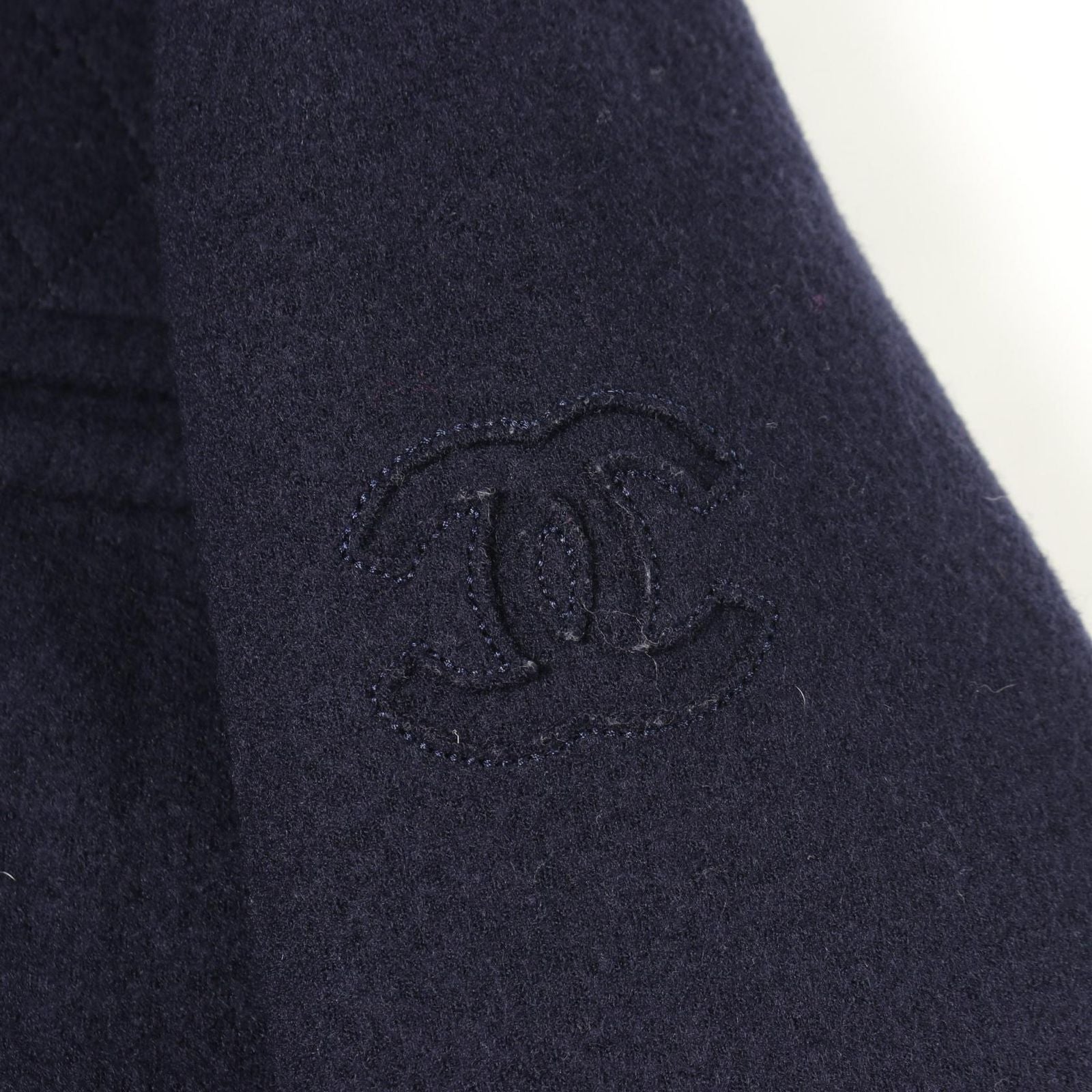 Chanel CC Logo Jacket Navy Wool — view 9