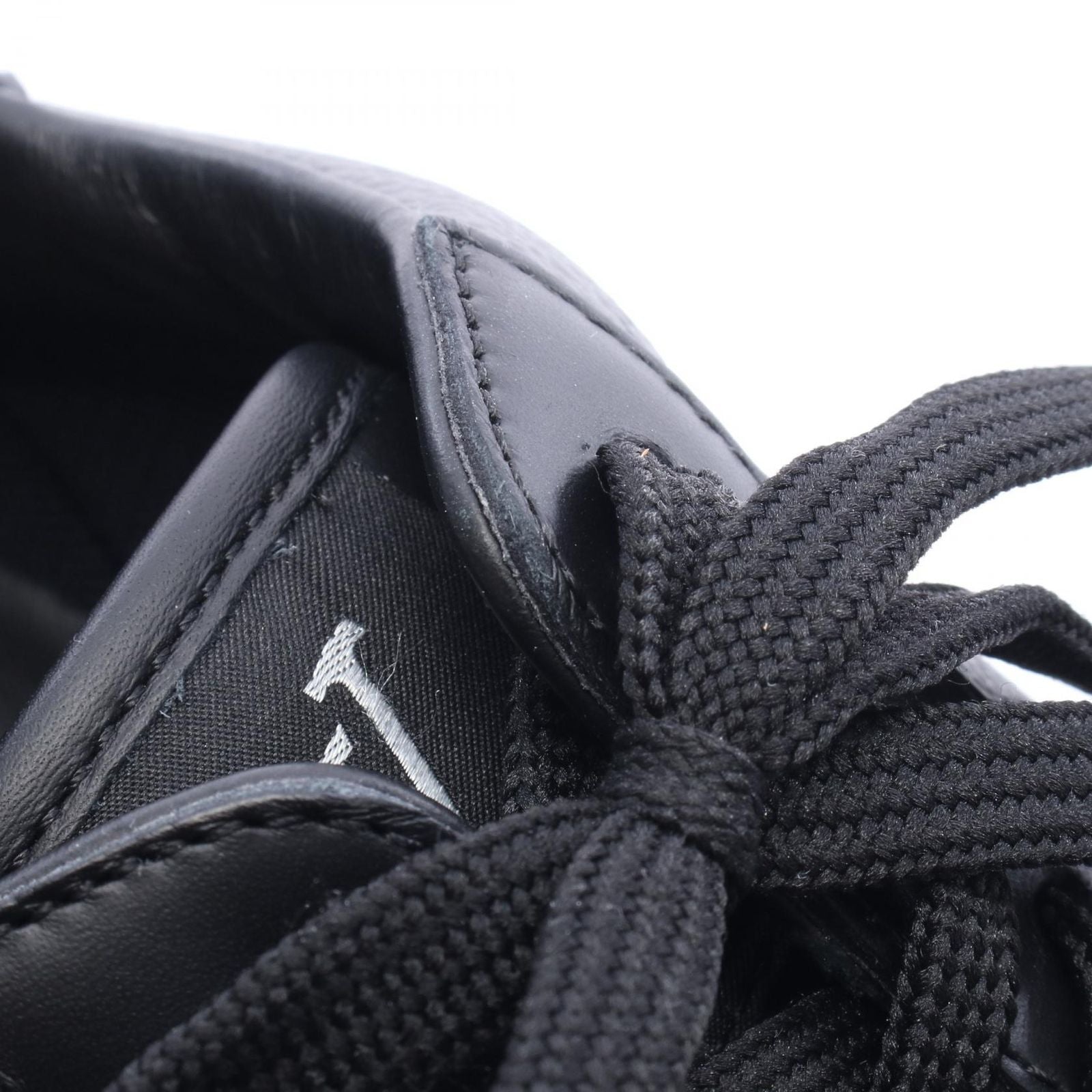 Louis Vuitton Sneakers Rivoli Line Canvas Leather — view 8