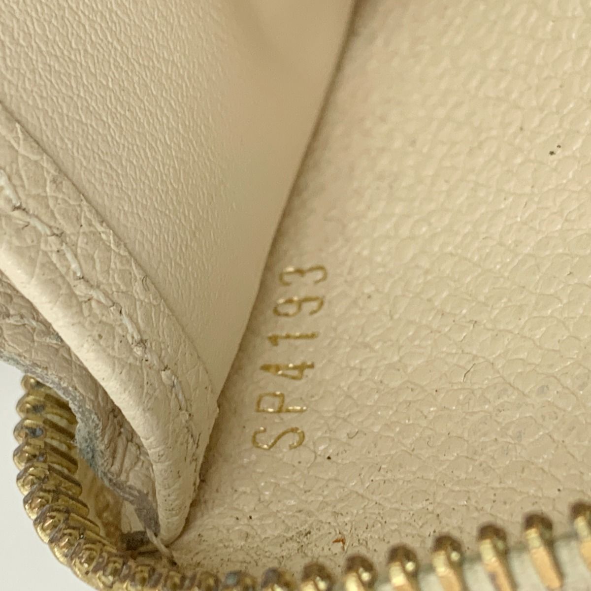 Louis Vuitton Monogram Empreinte Zippy Wallet Zipper White — view 8