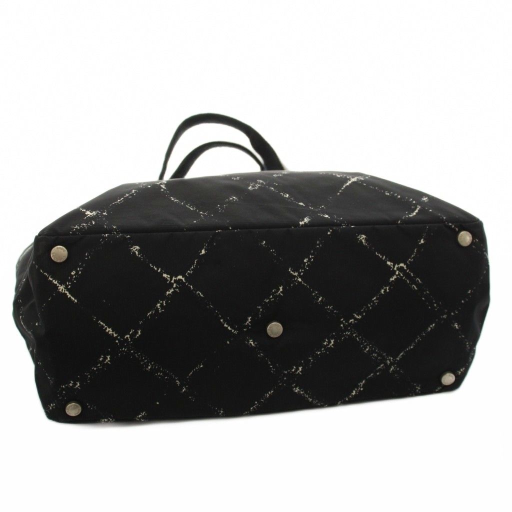 Chanel Vintage Travel Line Tote Black YM — view 4