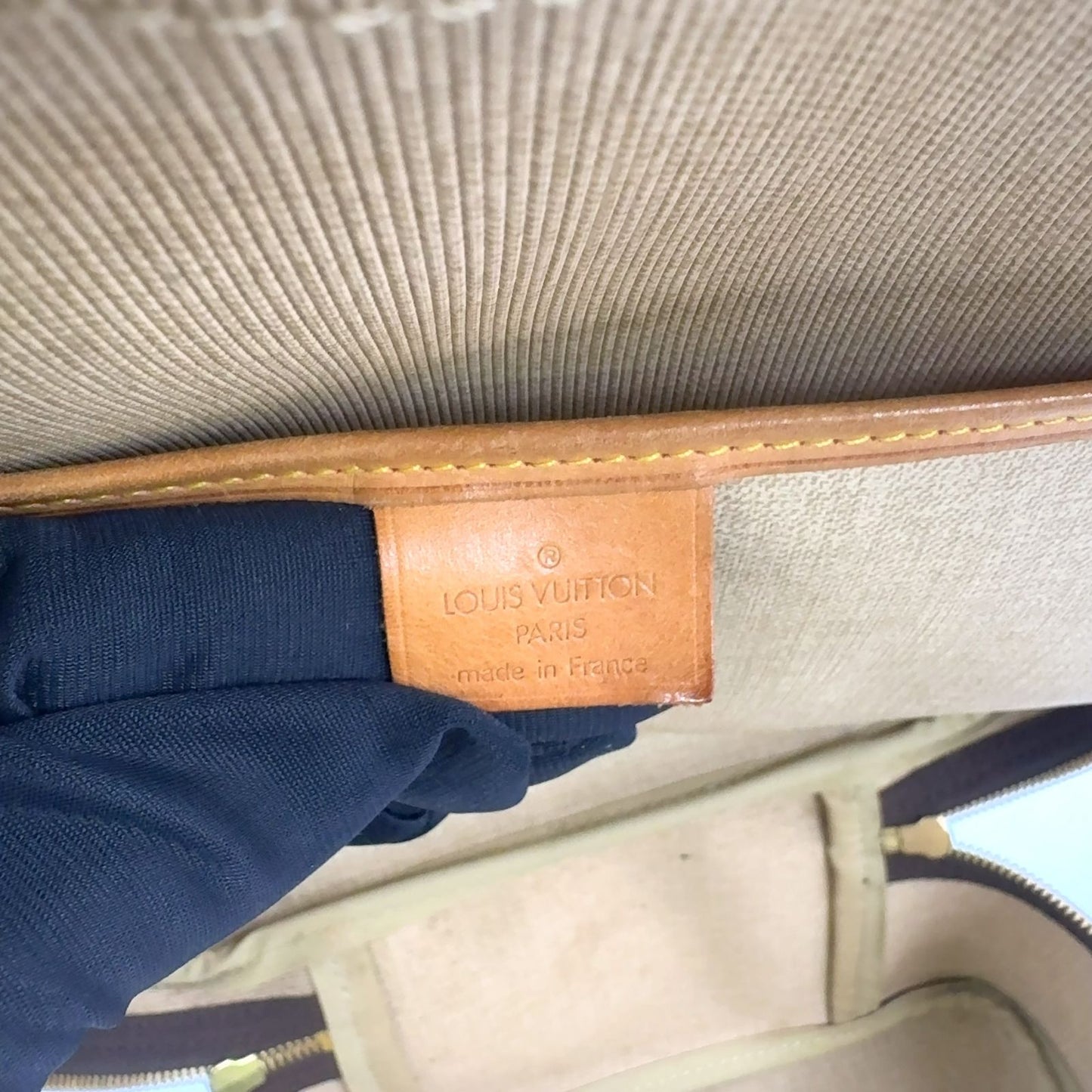 Louis Vuitton Excursion Monogram Leather Brown Handbag Gold — view 4