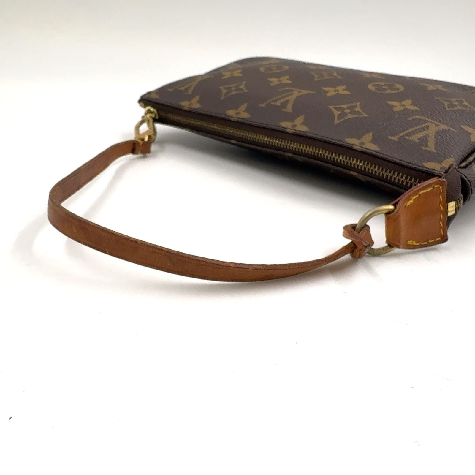 Louis Vuitton Pochette Monogram Leather Brown Handbag Gold — view 5