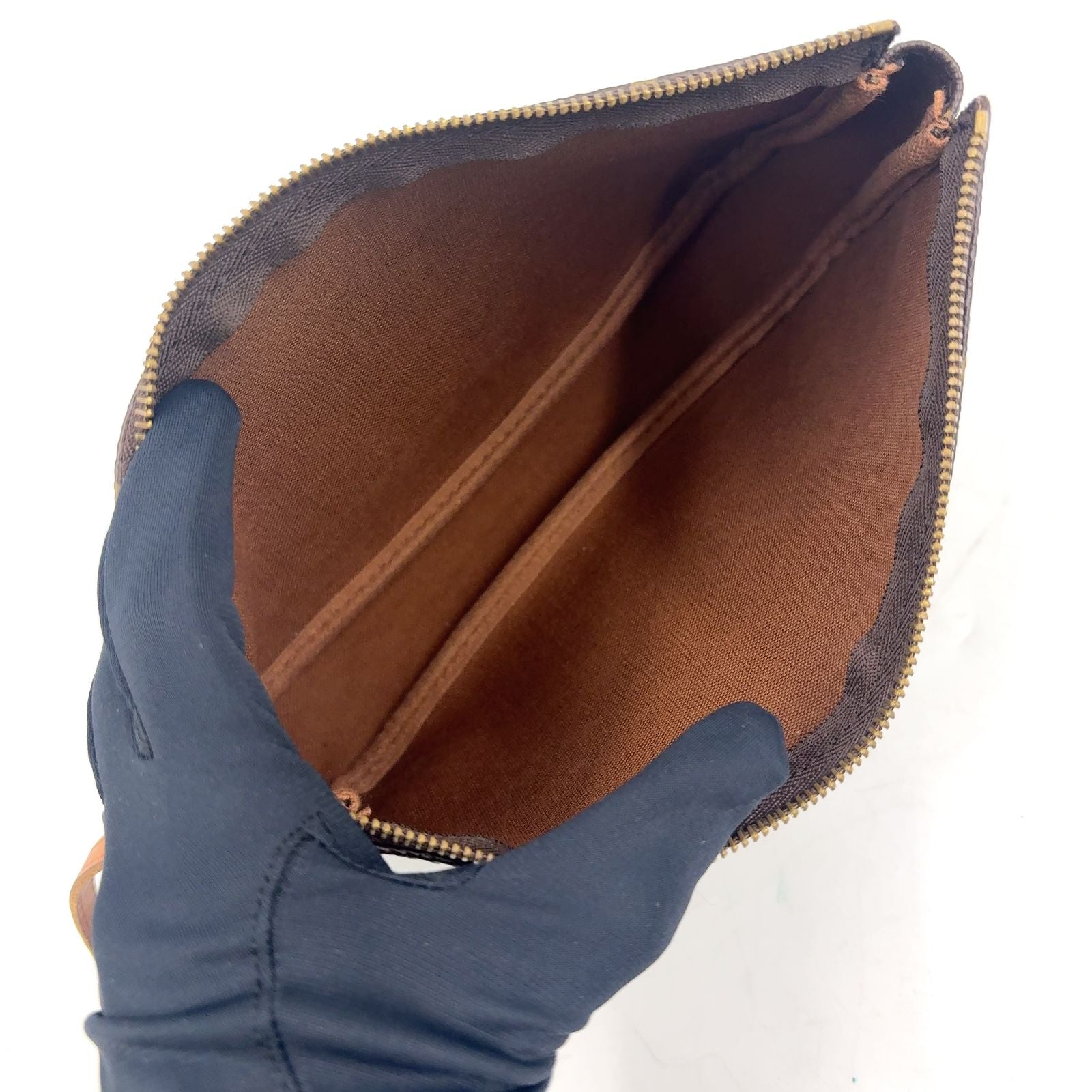 Louis Vuitton Pochette Monogram Leather Brown Handbag Gold — view 3