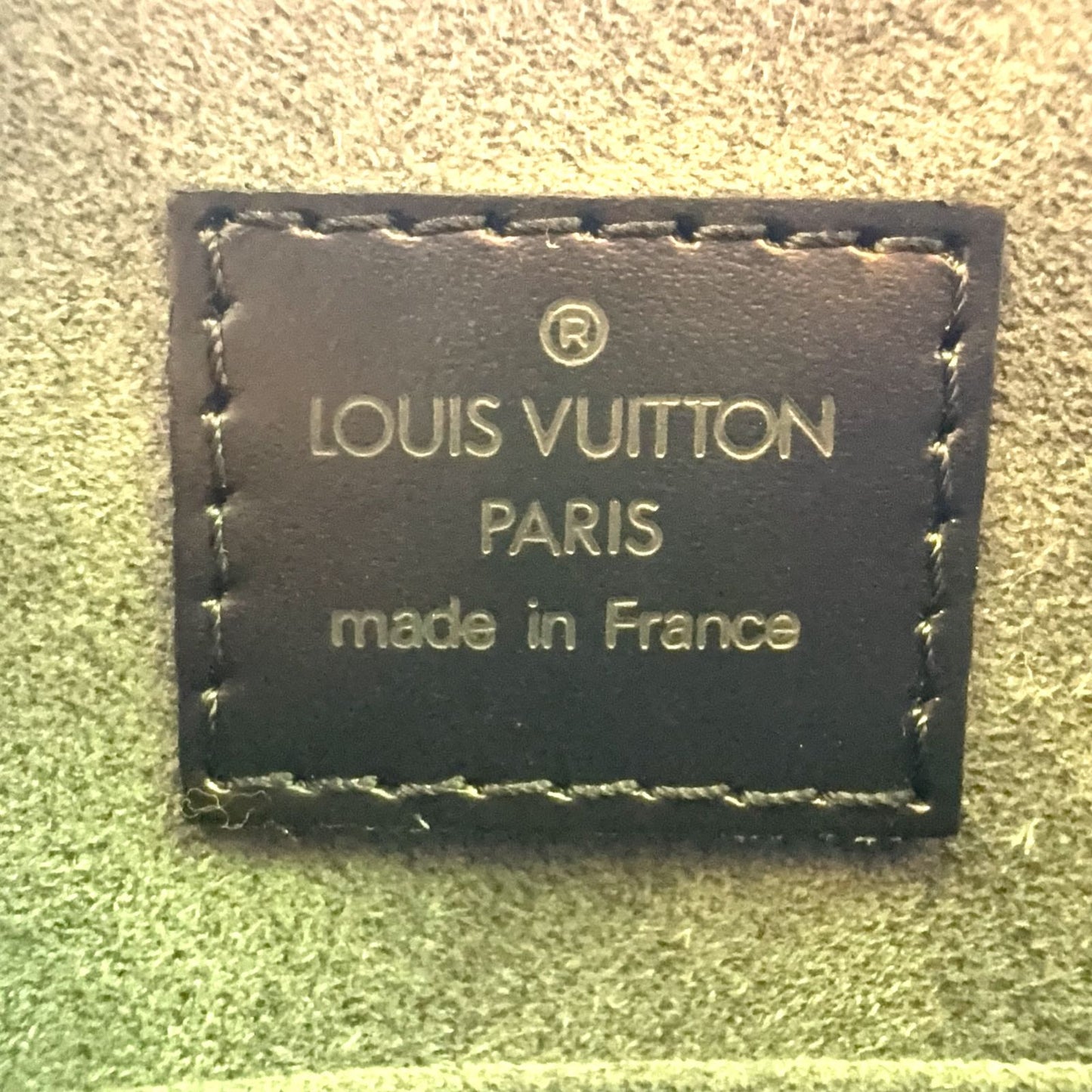 Louis Vuitton Jasmine Epi Noir Leather Black Handbag Gold — view 4