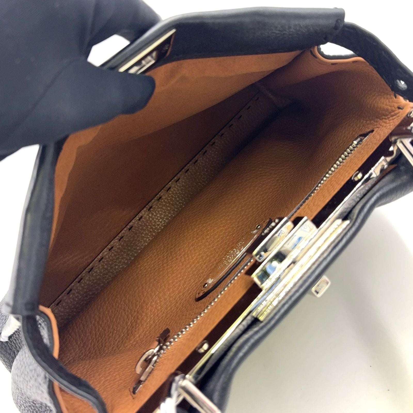 Fendi Peekaboo Iconic Selleria Leather Black Handbag Silver — view 4