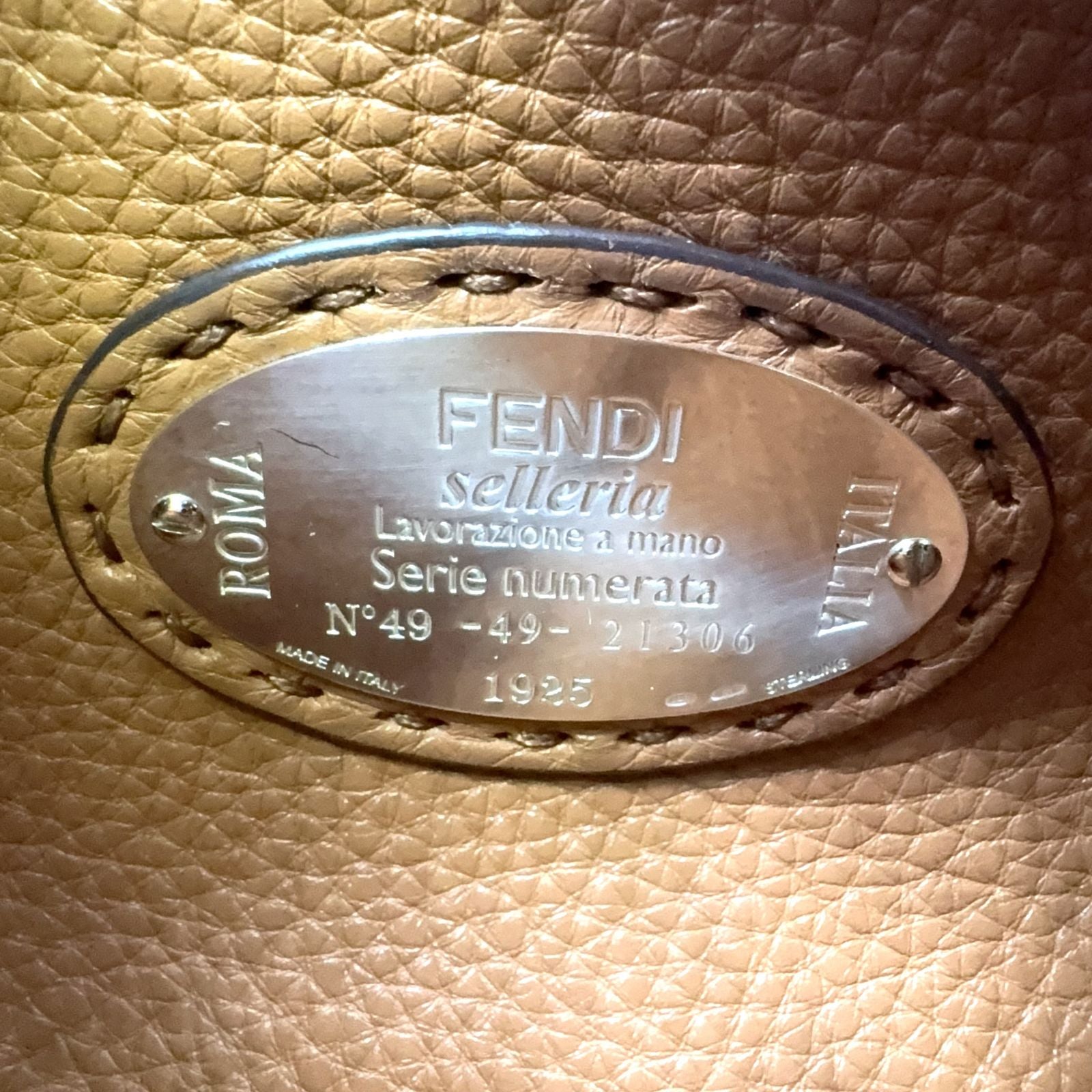 Fendi Peekaboo Iconic Selleria Leather Black Handbag Silver — view 5