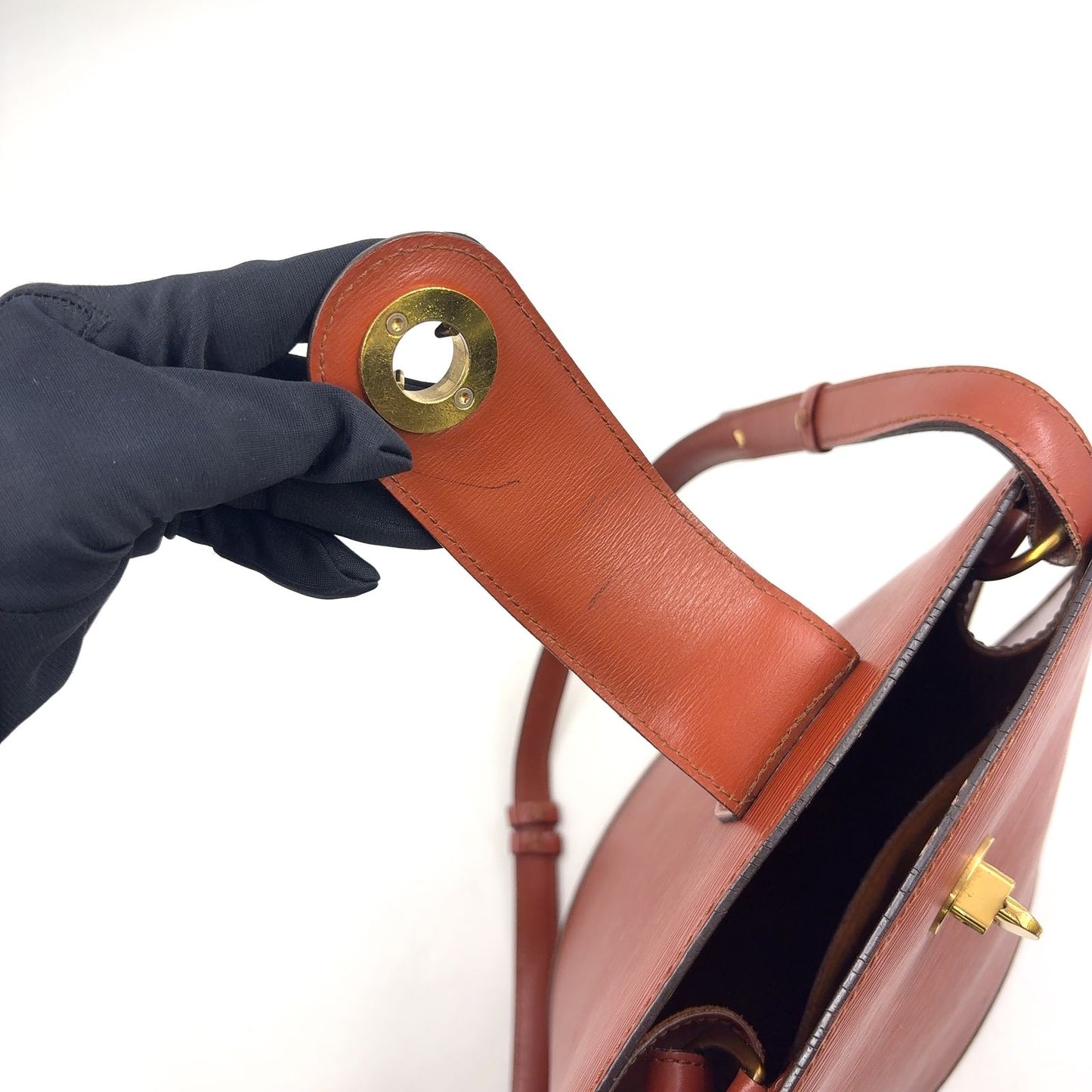 Louis Vuitton Cluny Epi Kenya Brown Leather Shoulder Bag Gold — view 6