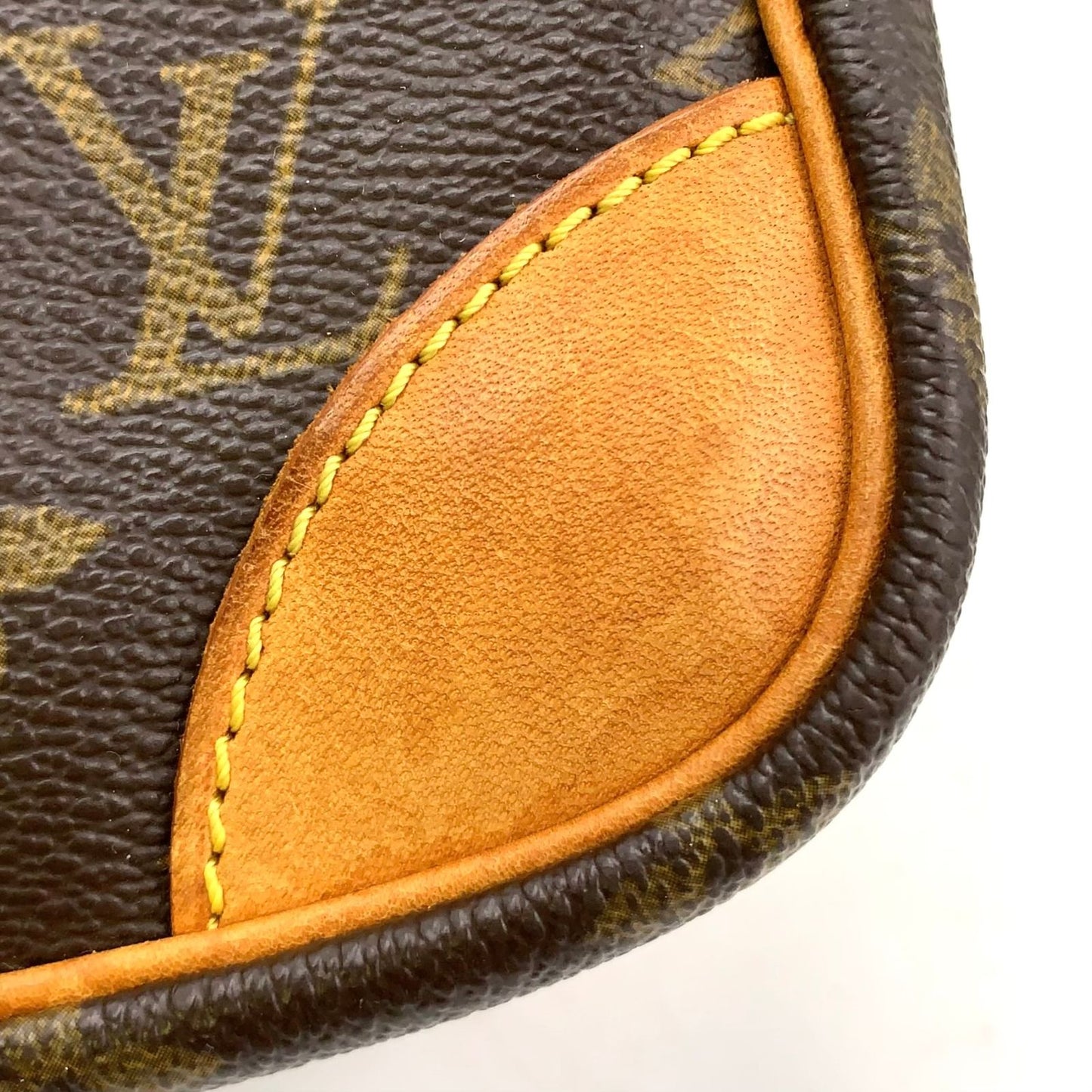 Louis Vuitton Danube Monogram Leather Brown Shoulder Bag Gold — view 6