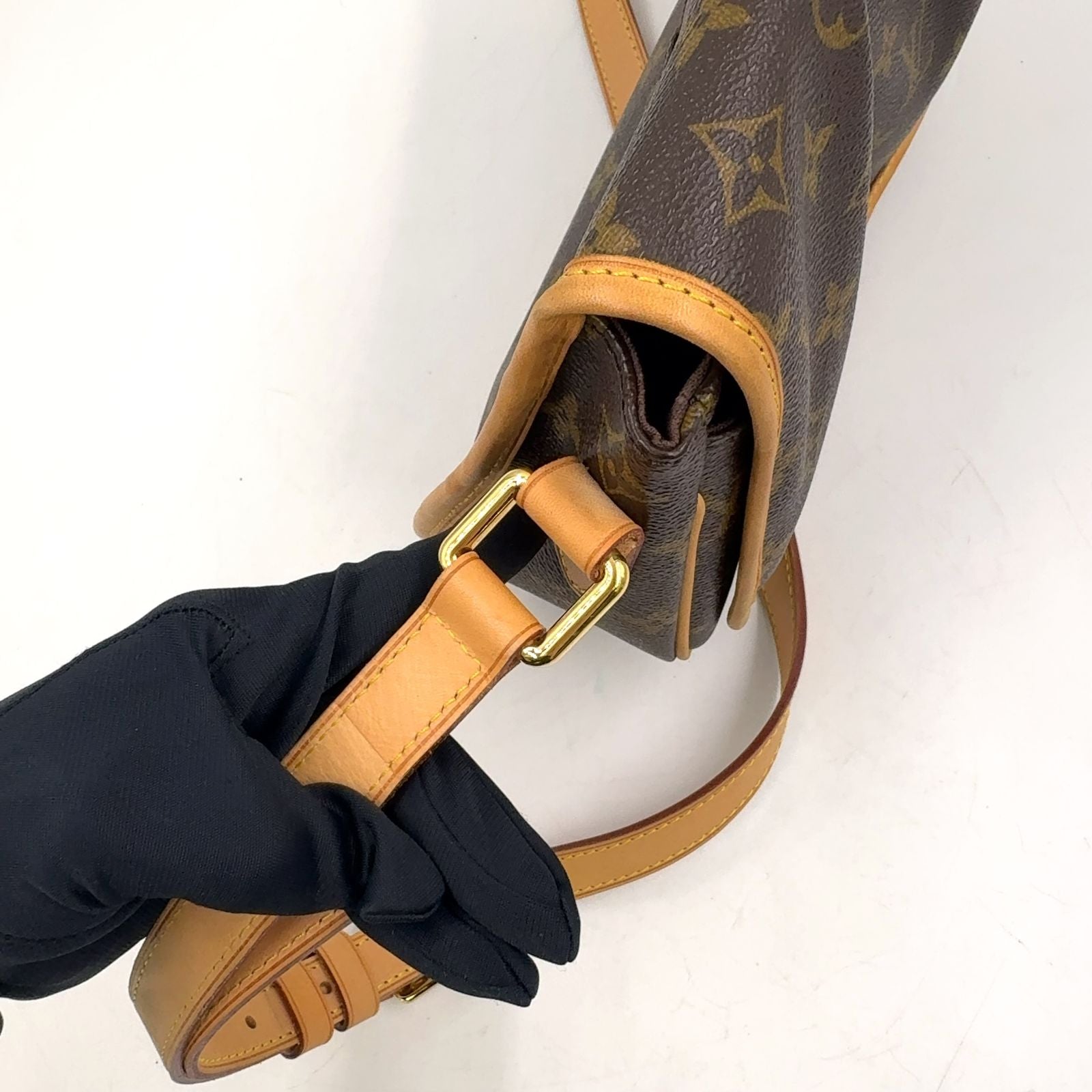 Louis Vuitton Menilmontan PM Monogram Leather Brown Shoulder Bag Gold — view 9