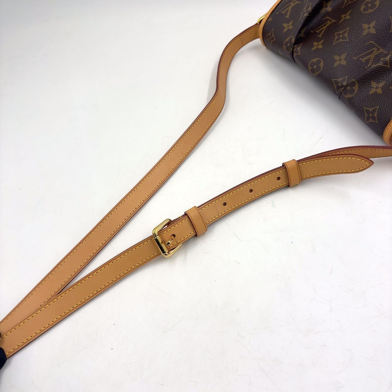Louis Vuitton Menilmontan PM Monogram Leather Brown Shoulder Bag Gold — view 8
