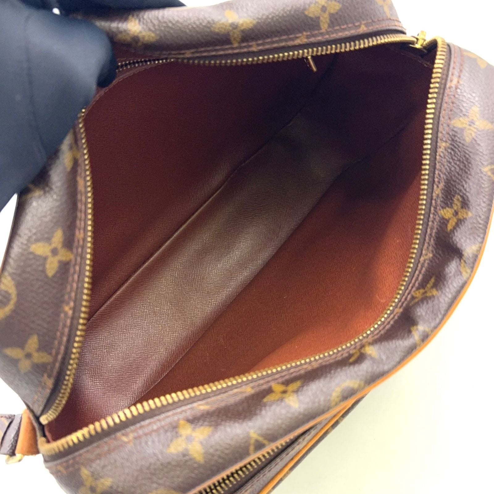Louis Vuitton Nile Monogram Leather Brown Light Shoulder Bag Gold — view 3
