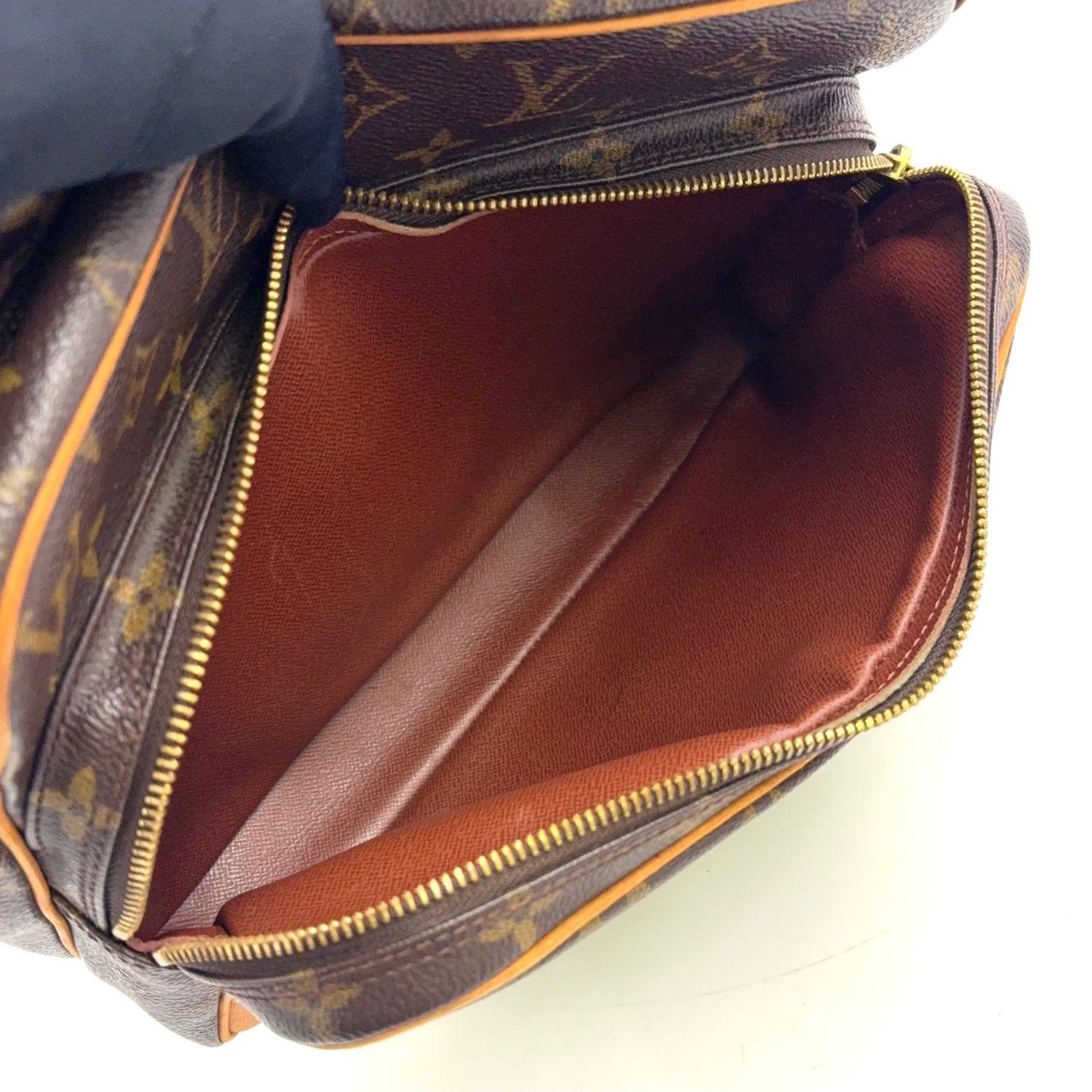 Louis Vuitton Nile Monogram Leather Brown Light Shoulder Bag Gold — view 7