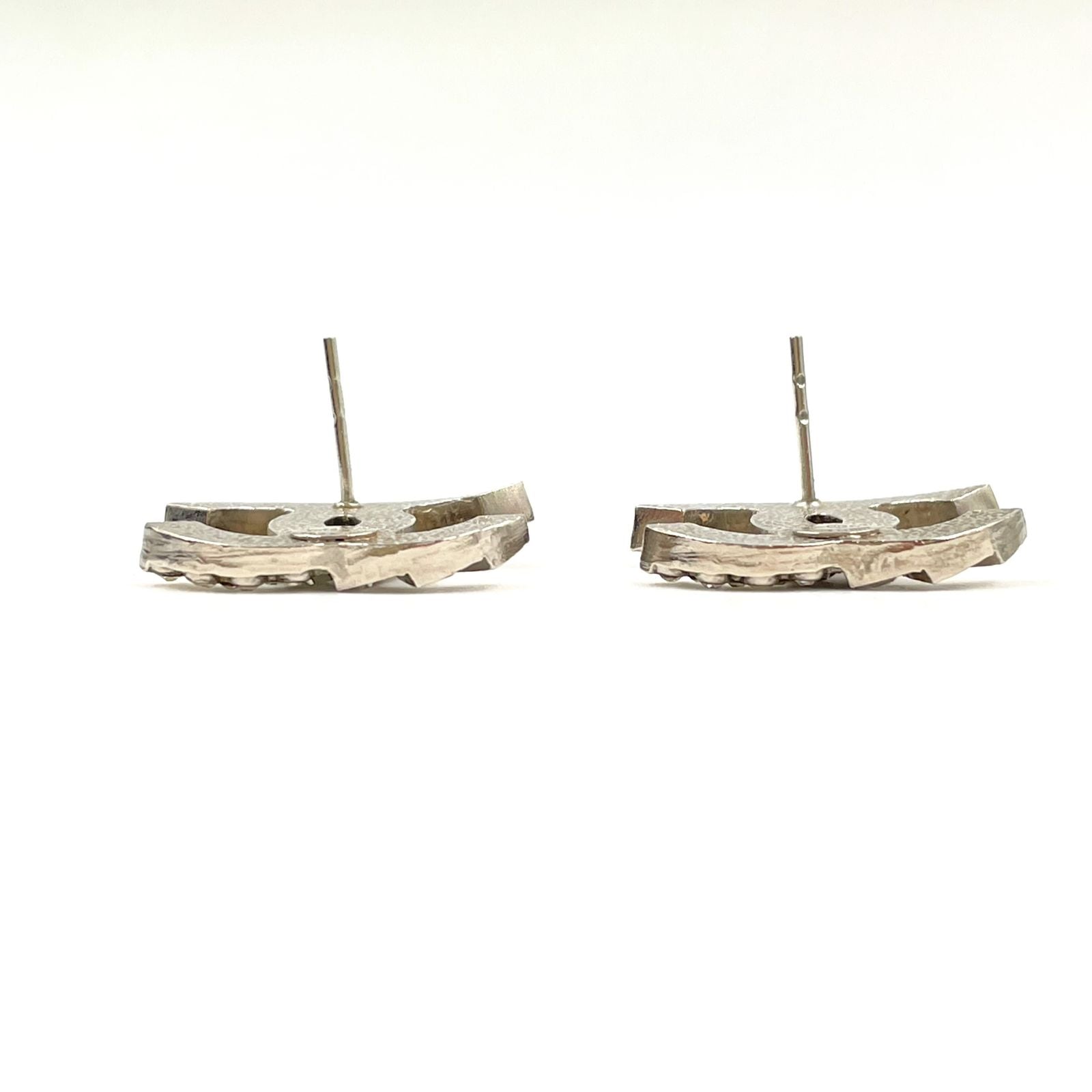 Chanel CC Logo Metal Line Stone Silver Earrings — view 7
