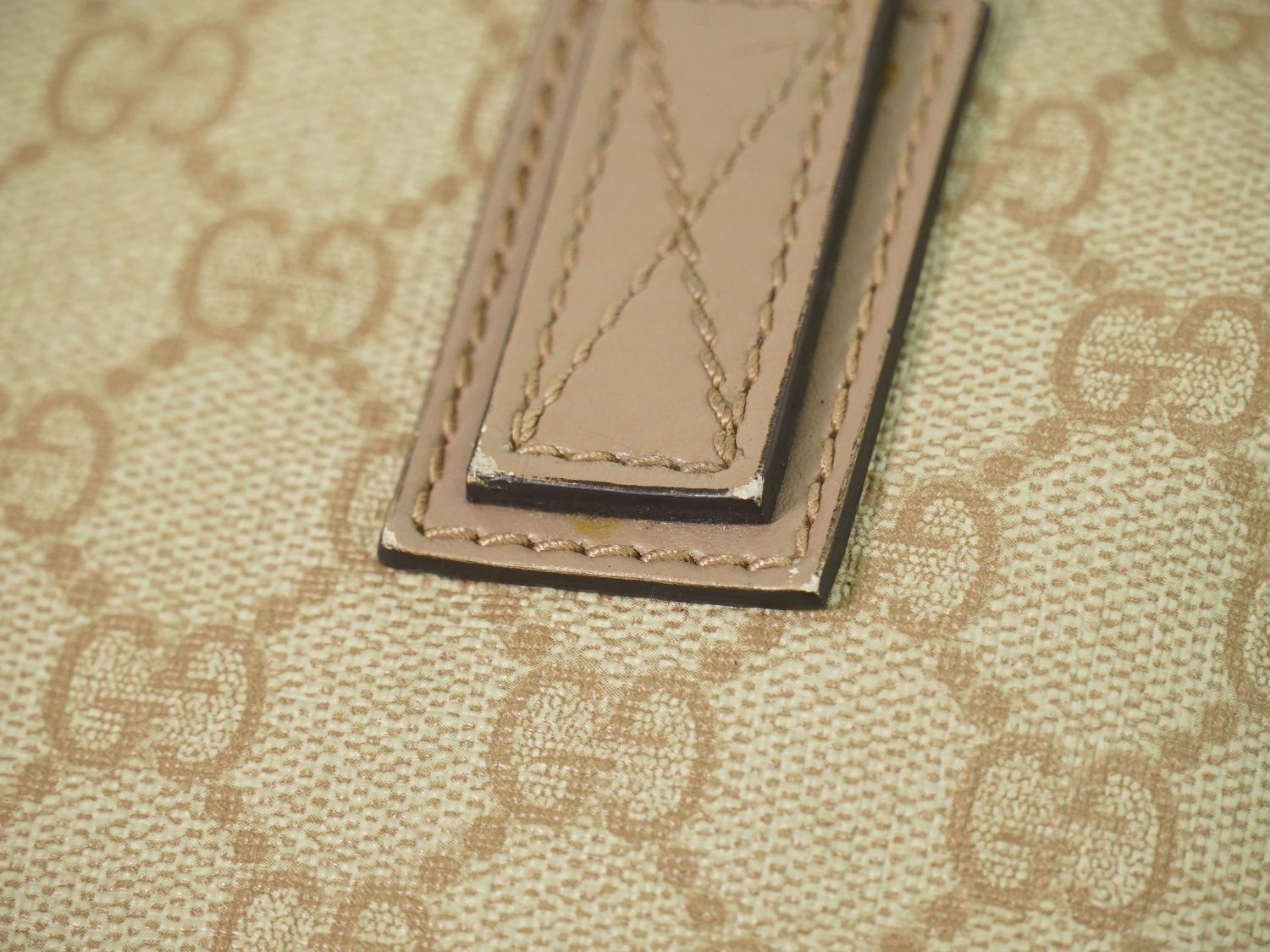 Gucci GG Supreme Tote Beige Pink — view 6