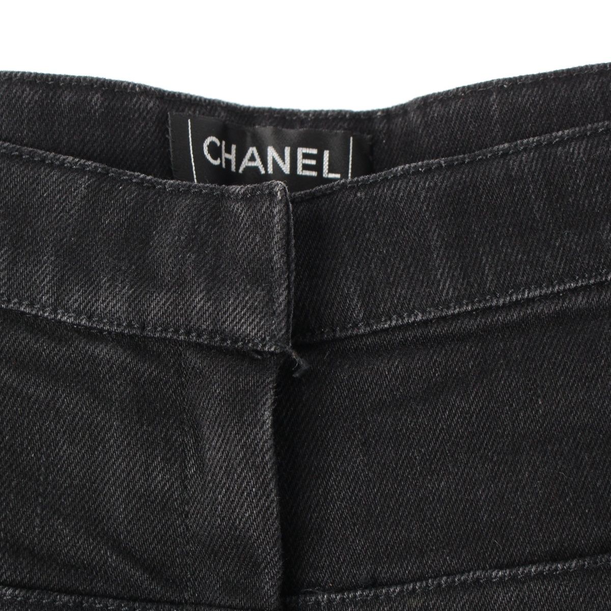 Chanel Cotton Coco Button Logo Belt Denim Pants Black 40 — view 4