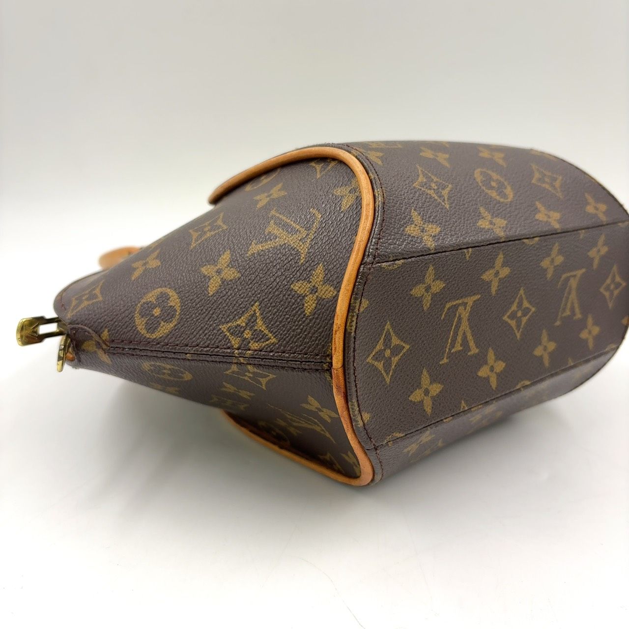 Louis Vuitton Ellipse PM Monogram Leather Brown Light Handbag Gold — view 7