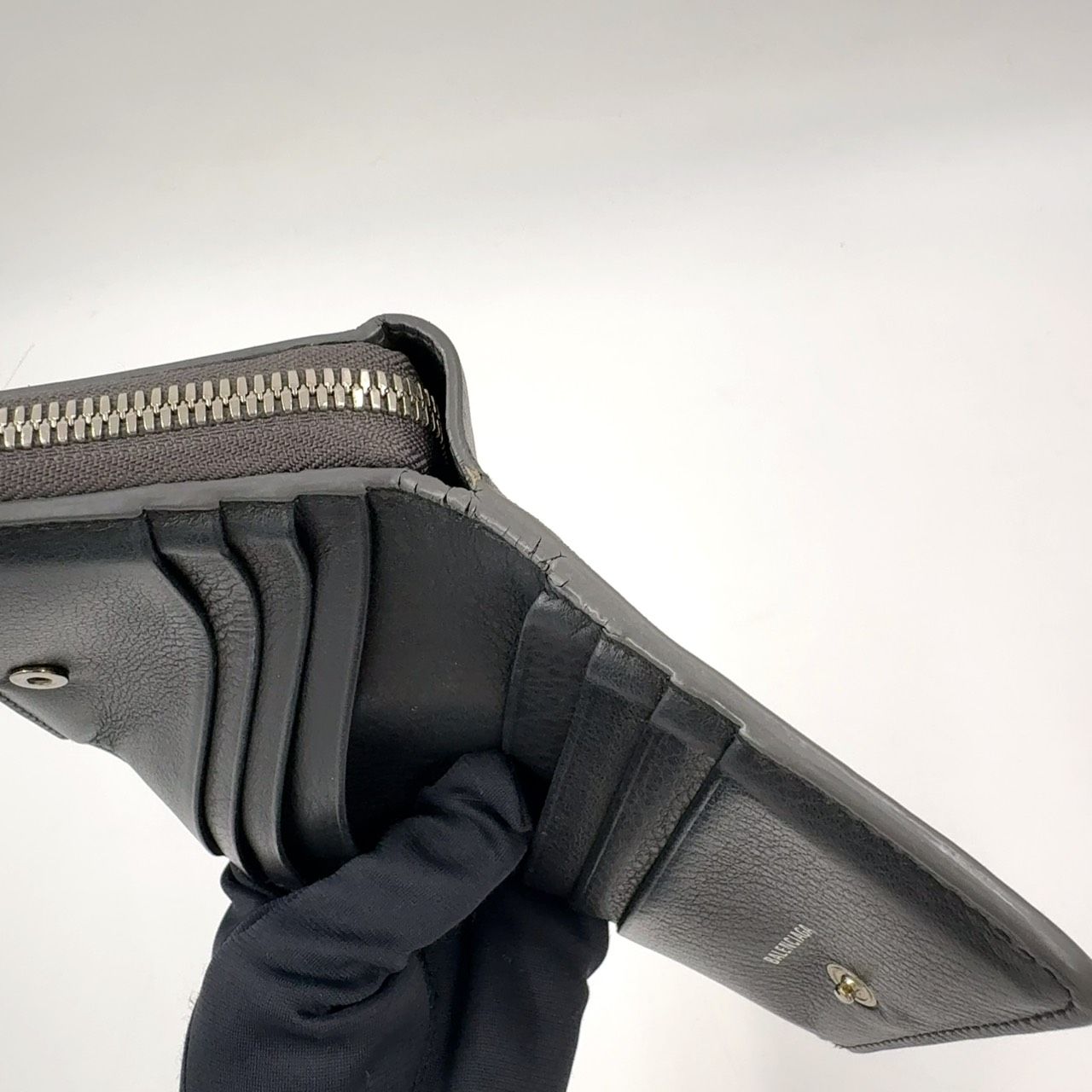 Balenciaga Everyday Billfold Bifold Wallet Leather Gray Silver — view 5