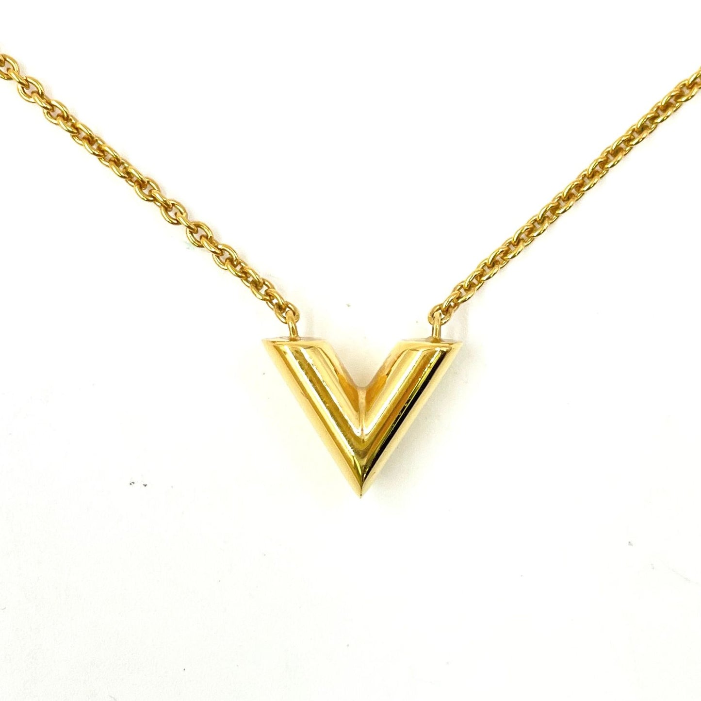 Louis Vuitton Essential Gold Plated Necklace — view 3