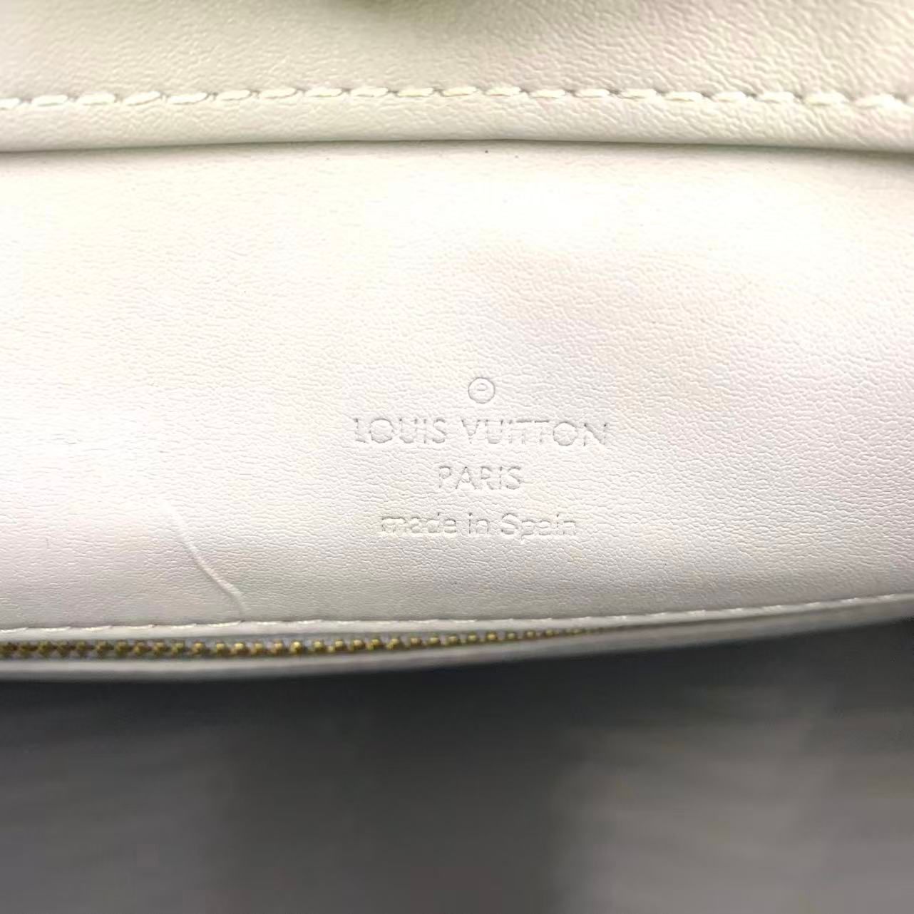 Louis Vuitton Monogram Vernis Lime Yellow Leather Enamel Light Brown Handbag — view 4