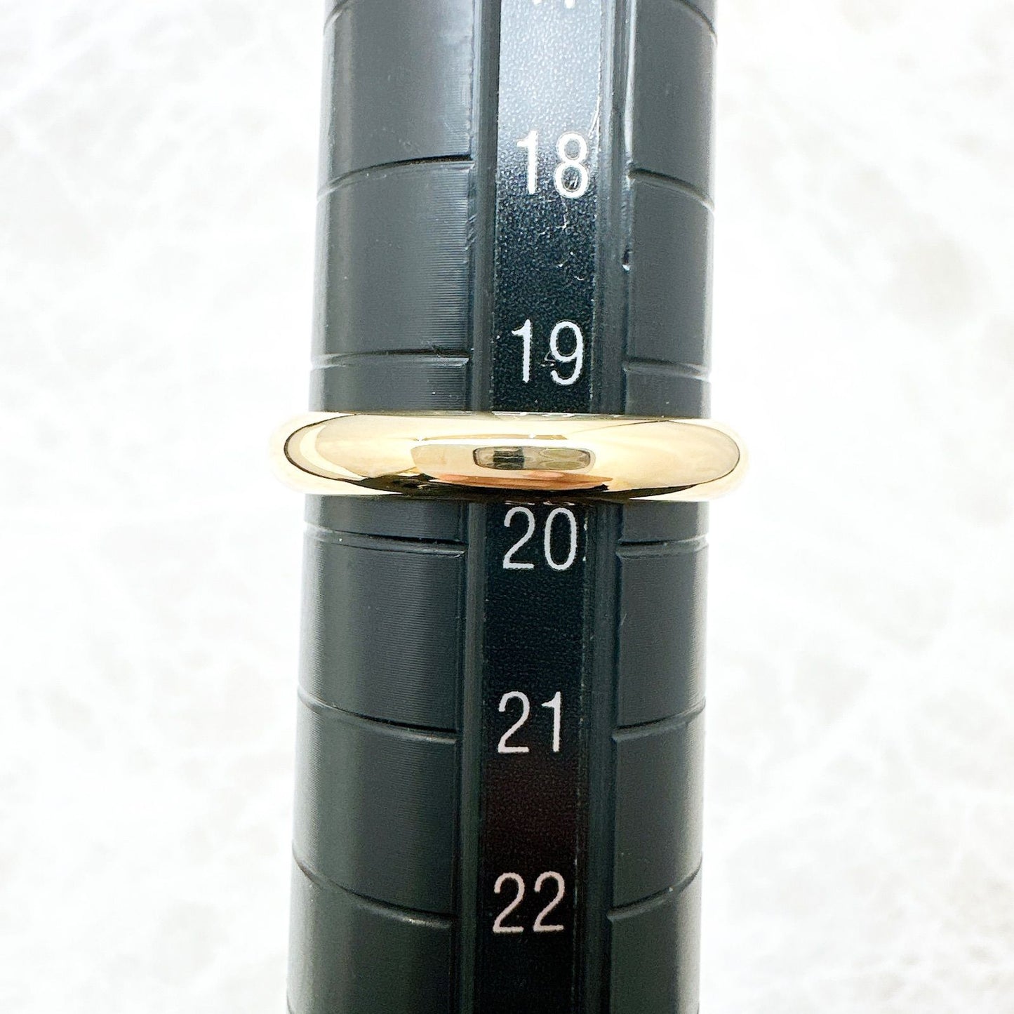 Cartier Wedding Band Yellow Gold Ring — view 6