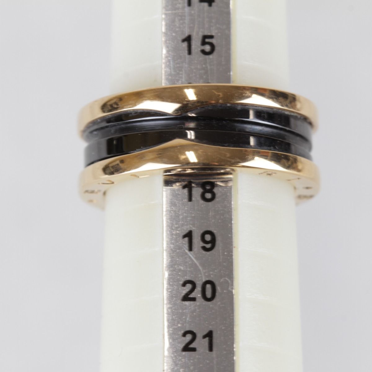 Bvlgari 18k Pink Gold Black Ceramic Case Ring — view 7