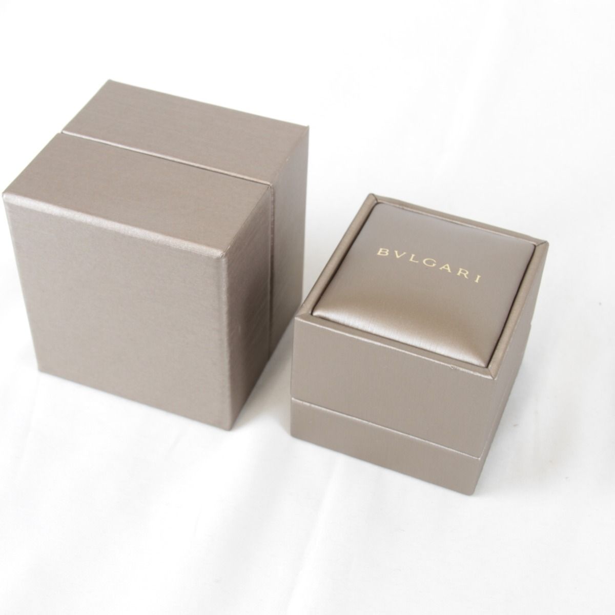 Bvlgari 18k Pink Gold Black Ceramic Case Ring — view 8
