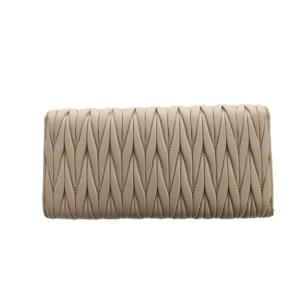 Miu Miu Miu Wallet Matelasse Nappa Logo with Passcase Leather Pink Beige — view 2