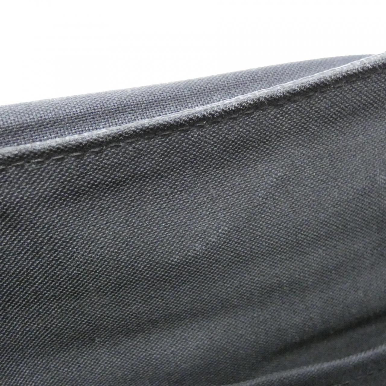Louis Vuitton Damier Graphite Renzo Shoulder Bag — view 9