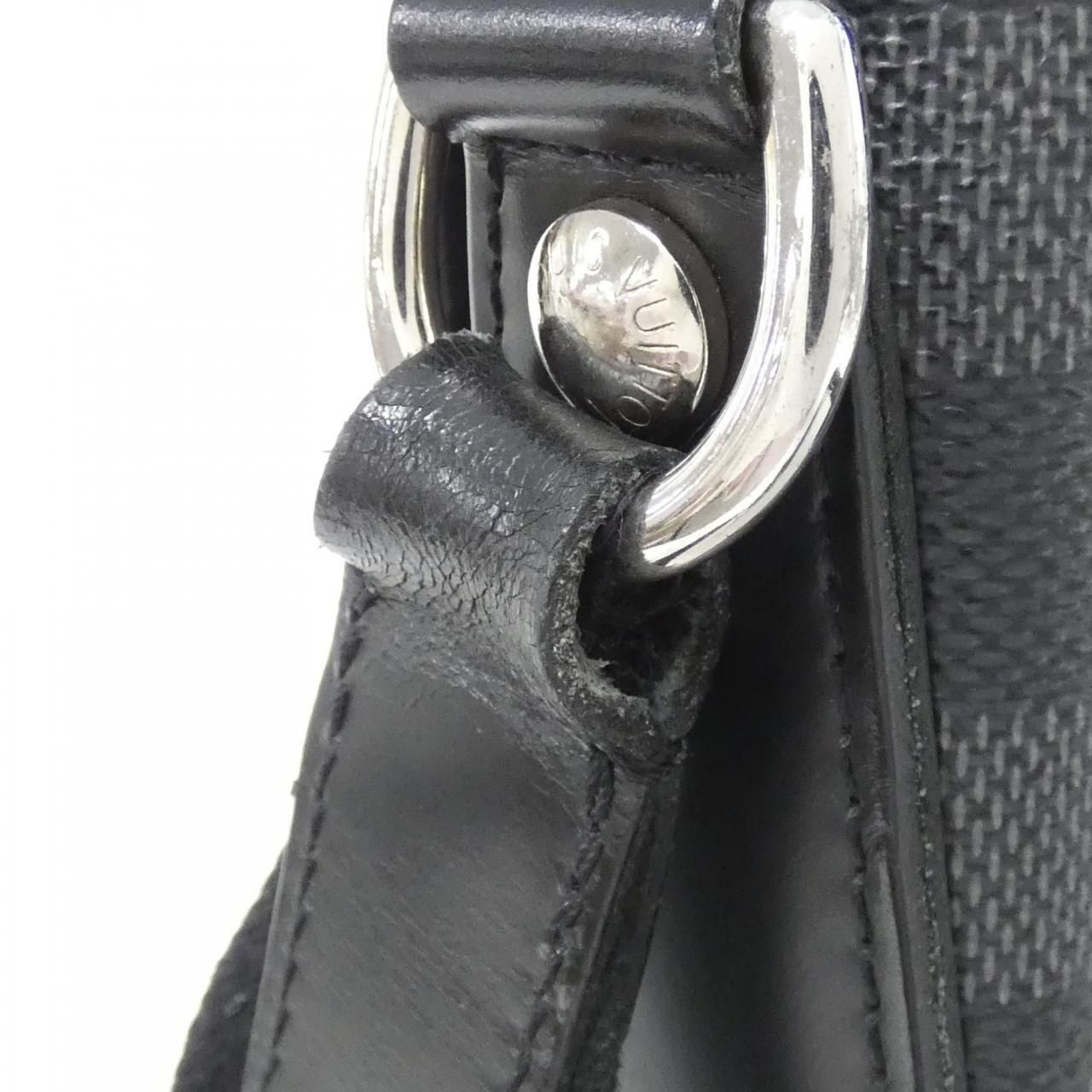 Louis Vuitton Damier Graphite Renzo Shoulder Bag — view 6