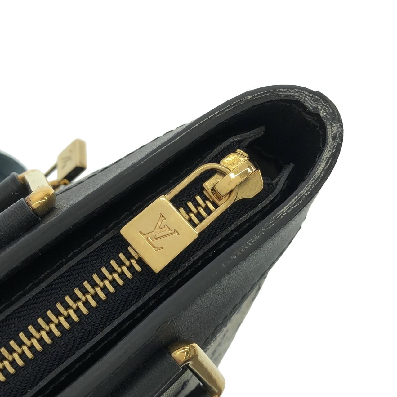 Louis Vuitton Monogram Mini Lucille PM Shoulder Bag — view 6