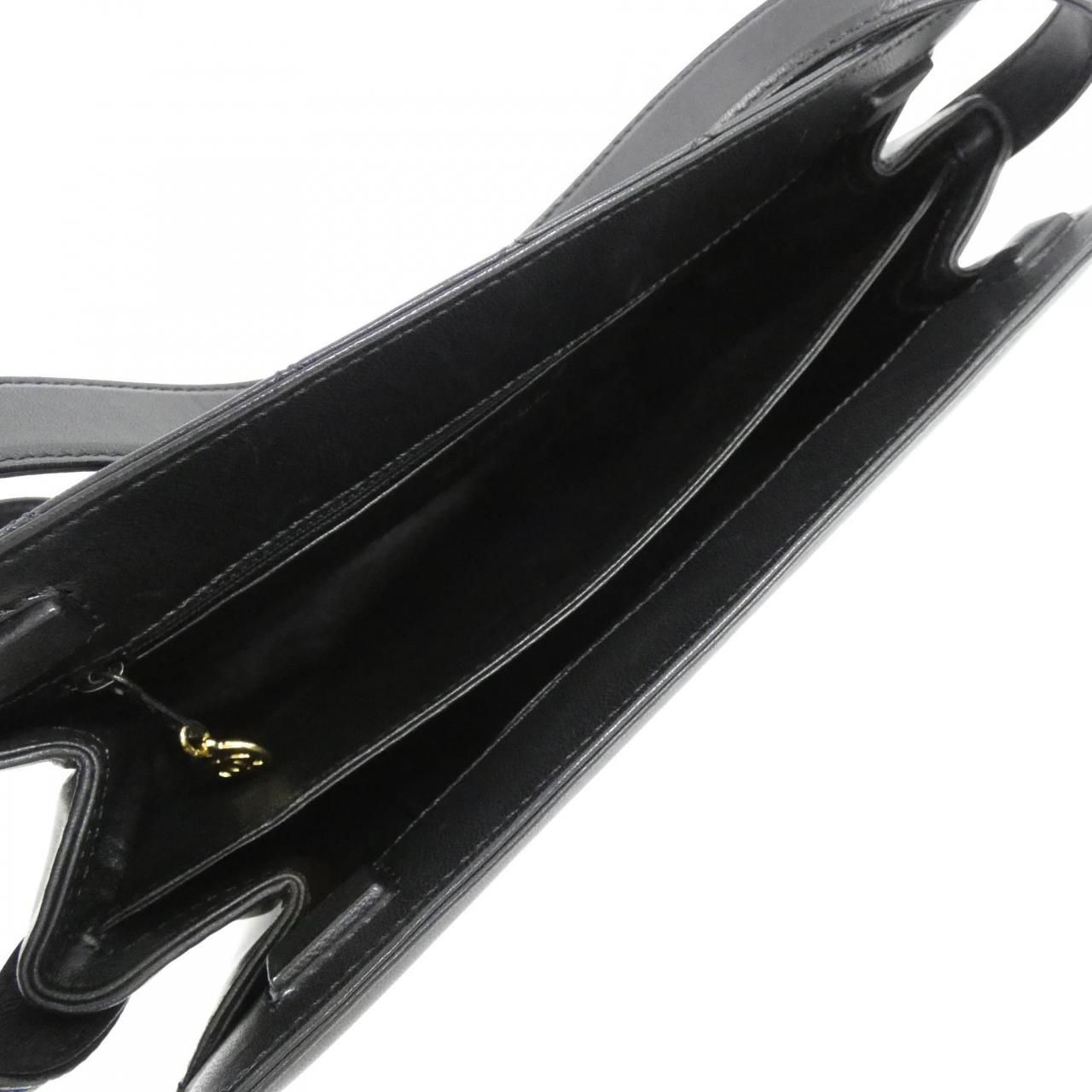Chanel Vintage Shoulder Bag — view 9