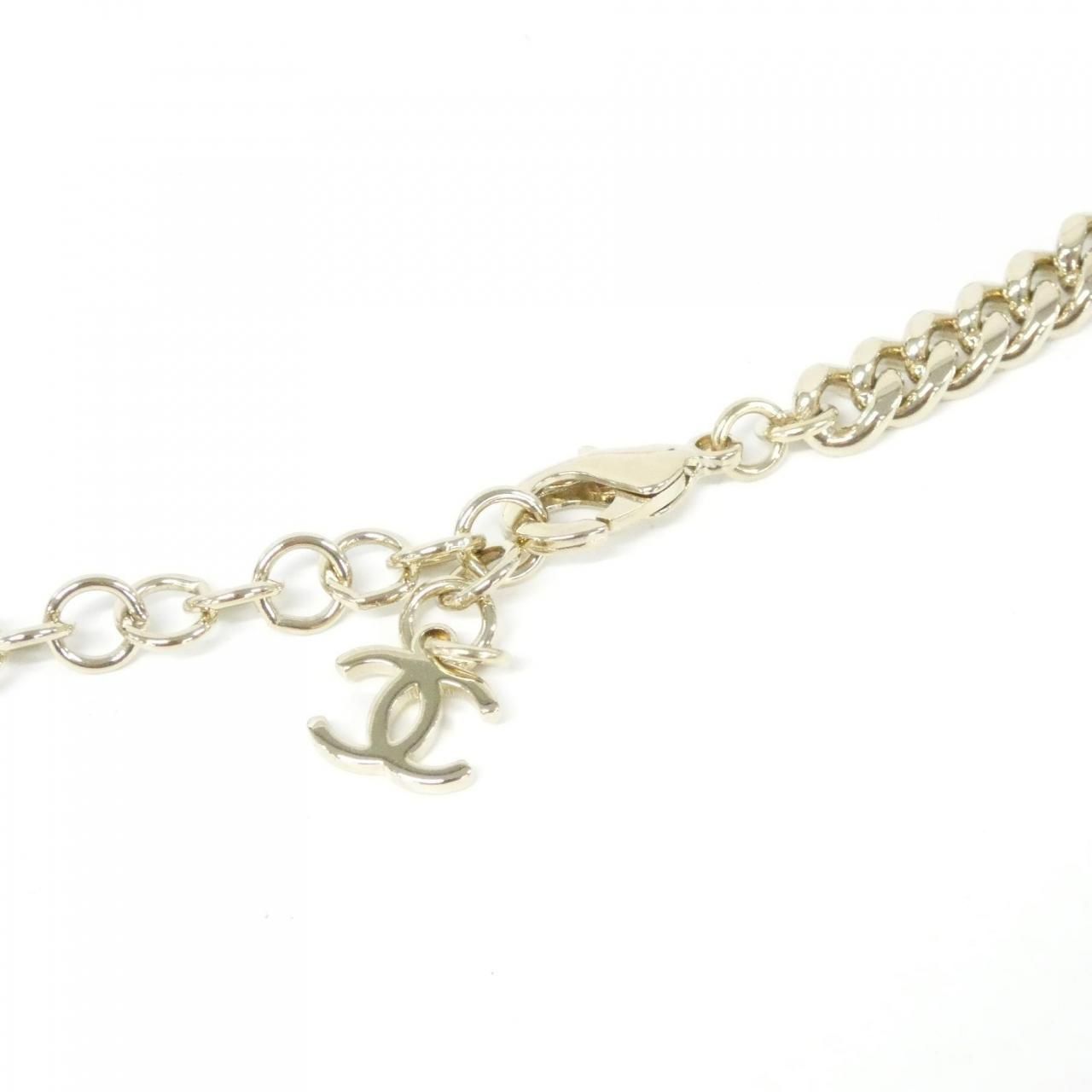 Chanel Necklace Pink — view 4