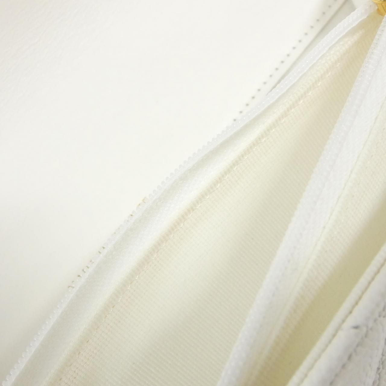 Chanel Chain Clutch White — view 9