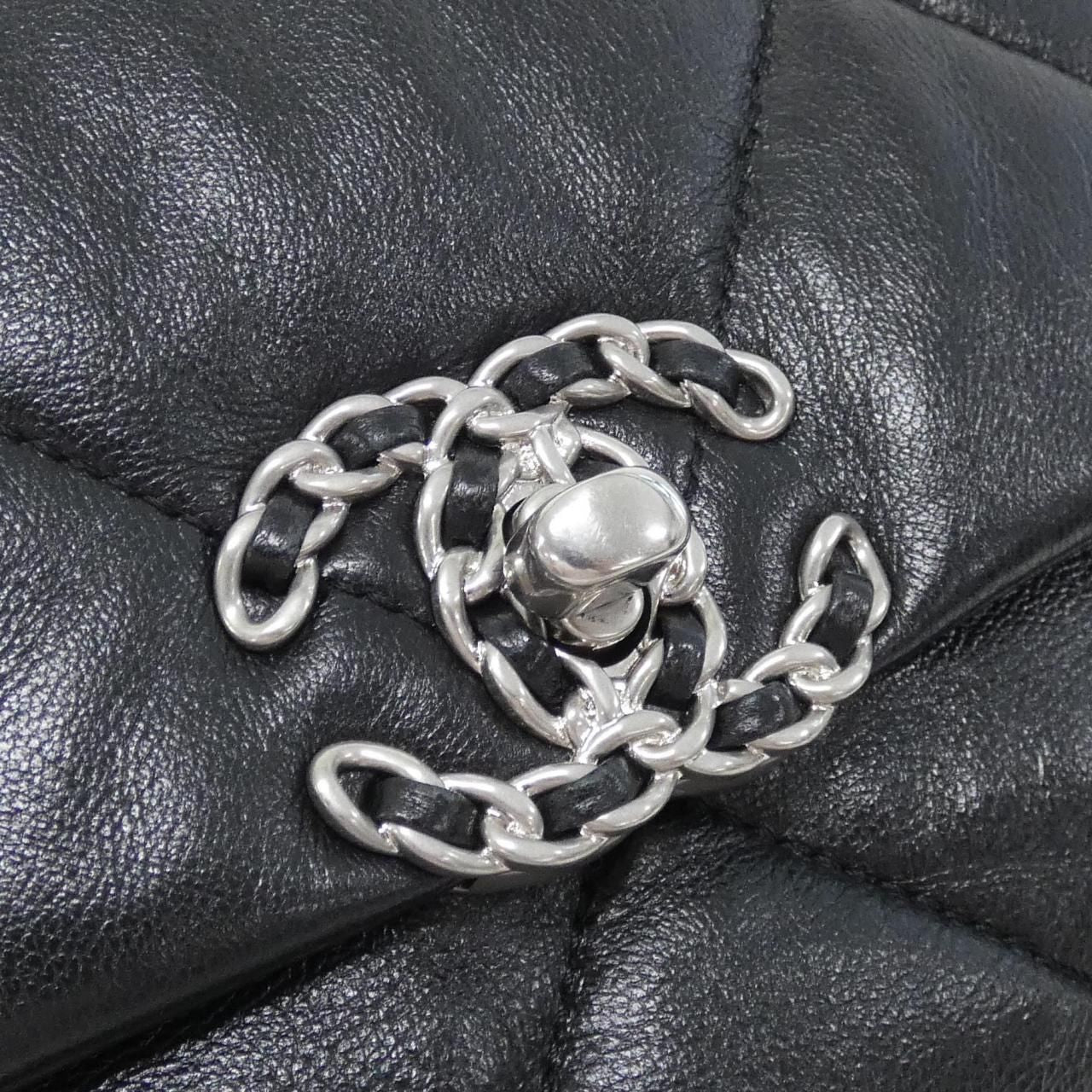 Chanel 19 Line Shoulder Bag — view 4