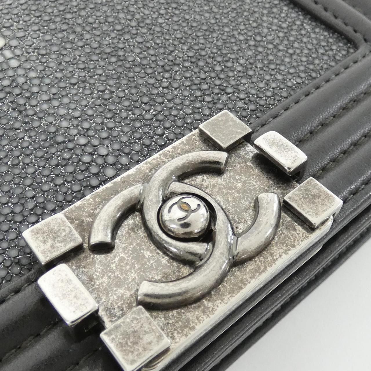 Chanel Boy Line Shoulder Bag — view 5