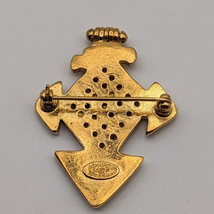 Chanel Brooch CC Logo Gold Cross Vintage — view 4