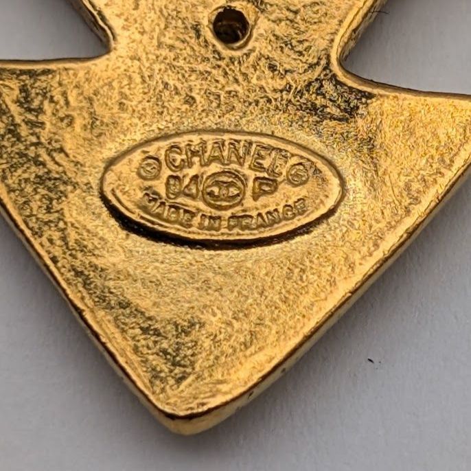 Chanel Brooch CC Logo Gold Cross Vintage — view 7