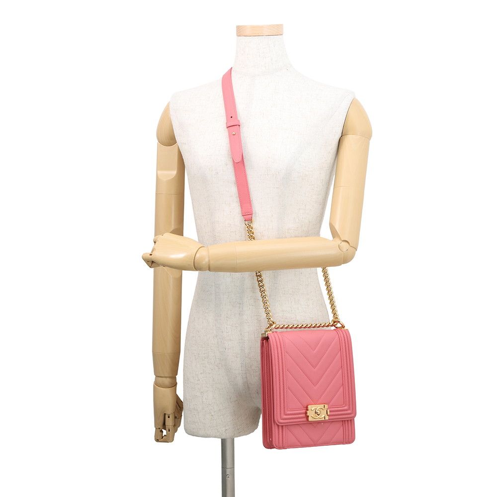 Chanel Chain Shoulder Bag Leather — view 5