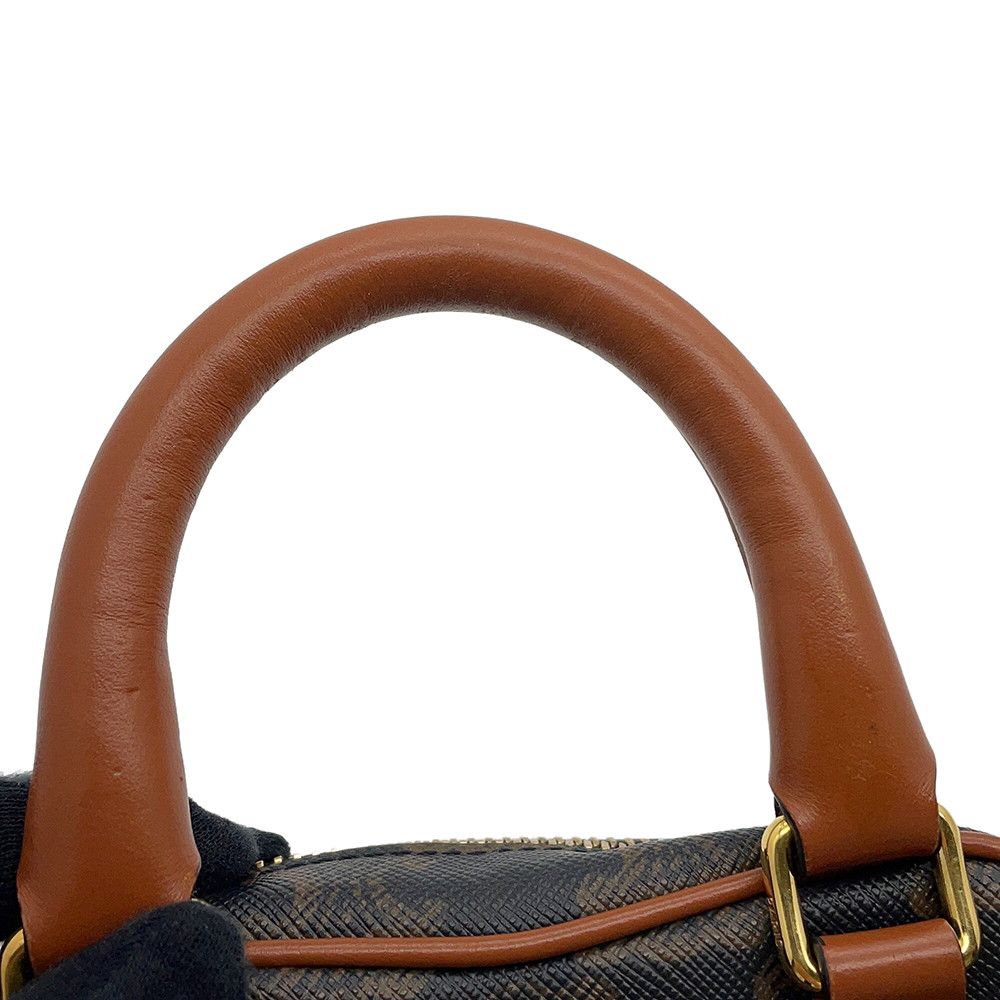 Celine Handbag Triomphe Heart Leather Bag Brown — view 9